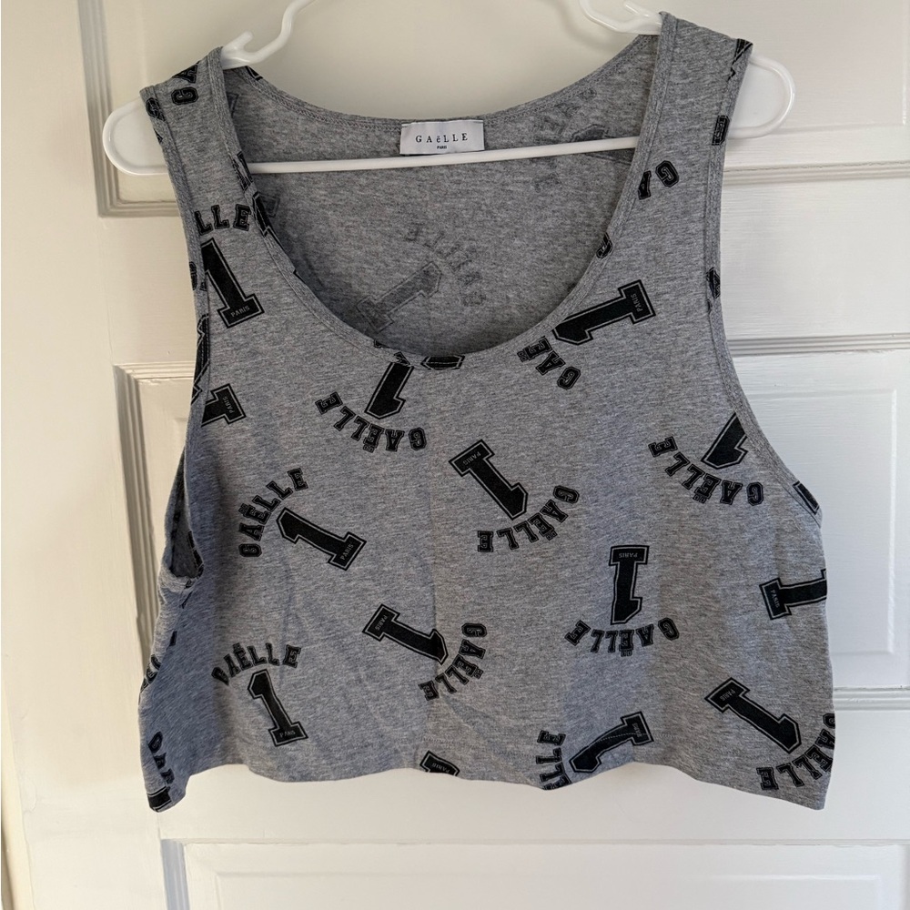 Gaelle Gray Graphic Crop Top Tank Size M